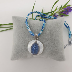 Collier enfant Médaille Miraculeuse colorée sur nacre – Liberty/Coton