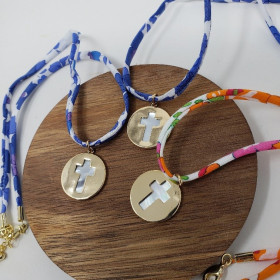 Collier Croix en Nacre Plaqué Or | Eudelune