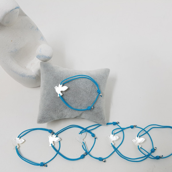 La colombe représente l’Esprit Saint dans la tradition chrétienne