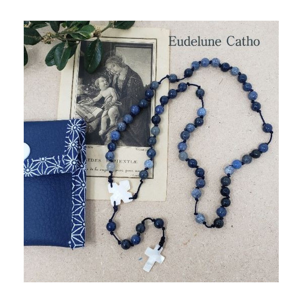 Chapelet en jade teinté artisanal – médaille miraculeuse argent & croix nacre