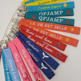 Porte-clés gros grain ruban doublé avec broderie message religieux