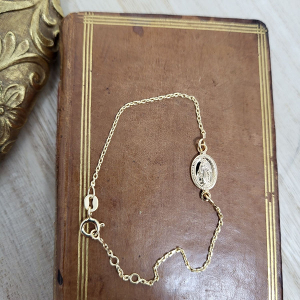 Bracelet religieux avec une médaille miraculeuse sur chaine plaqué or