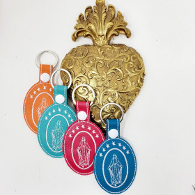 Porte clés médaillon simili cuir brodé d'une médaille miraculeuse