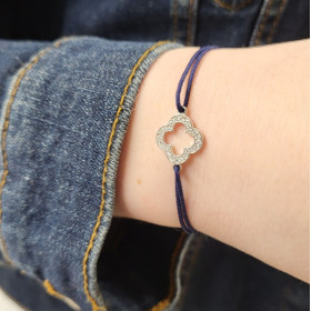 Bracelet religieux cordon croix lobée rosace et zircons lumière