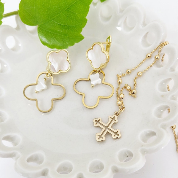 Boucles Trinité nacre et acier et plaqué or 18 carats