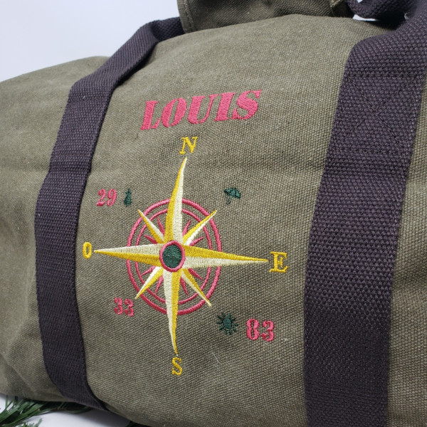 sac polochon brodé personnalisé , sac de voyage souple et élégant