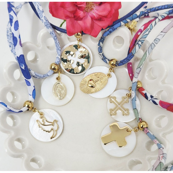 Collier Sacré-Cœur sur nacre, plaqué or ou argent, cordon Liberty/ciré