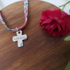 Collier croix plate gravée argent ou plaqué or