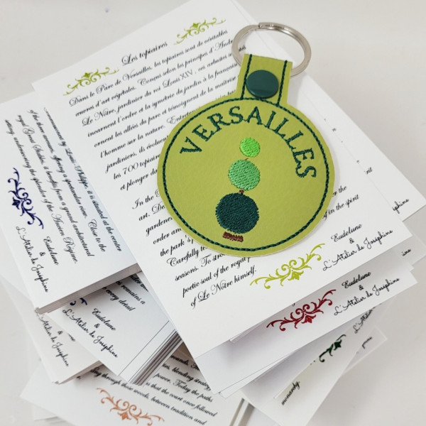 Porte-clés et carte de créateurs  Versailles Forever