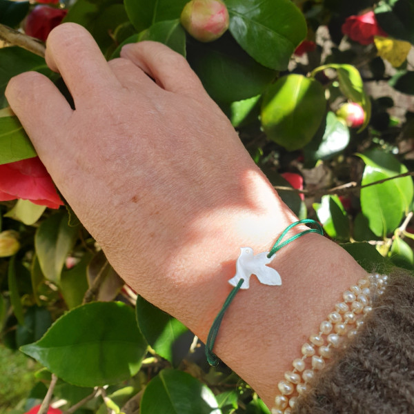 La colombe représente l’Esprit Saint dans la tradition chrétienne