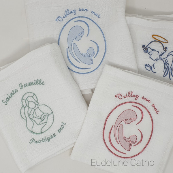 Lange bébé religieux protecteur brodé et personnalisé de bienvenu