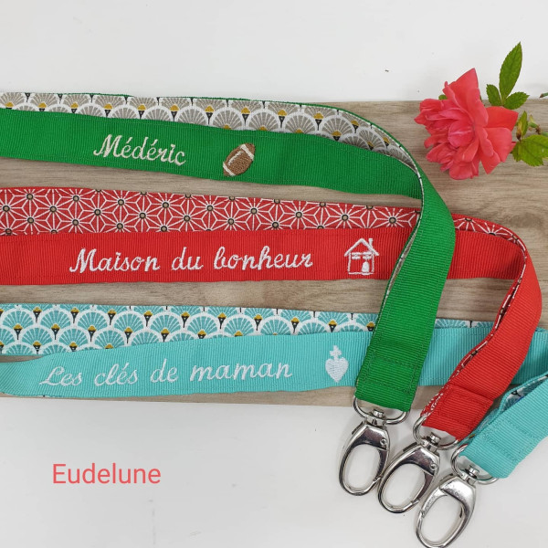 Porte-clés brodé personnalisé tour de cou pour garder vos clés