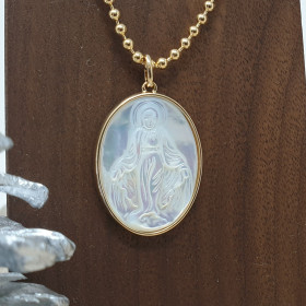 Collier religieux d'une vierge miraculeuse nacre cerclée