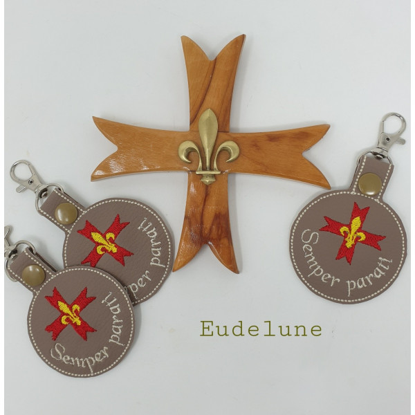 Porte-clés médaillon brodé Eudelune, scoutisme et dizainier